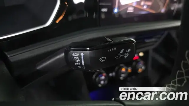 Volkswagen Jetta 2021 — Şəkil 23/32