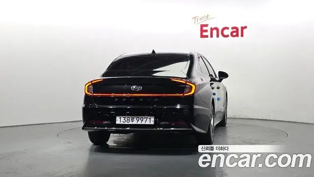 Hyundai Sonata Hybrid 2022 — Photo 4/34