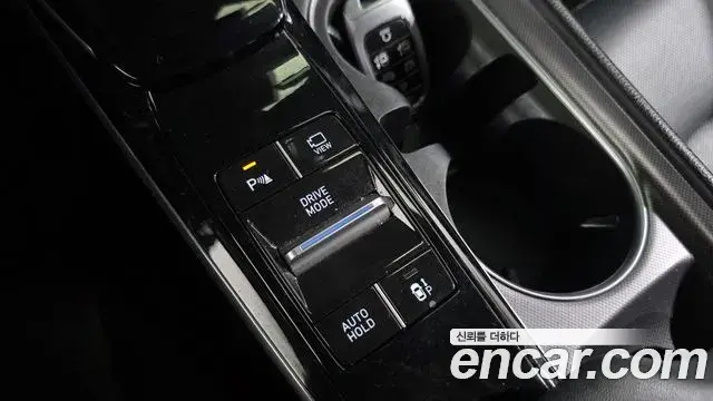 Hyundai Sonata Hybrid 2022 — Photo 7/34