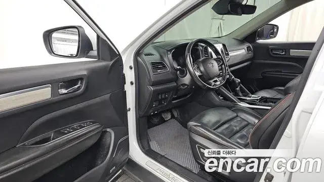 Renault Samsung QM6 2021 — ფოტო 4/36