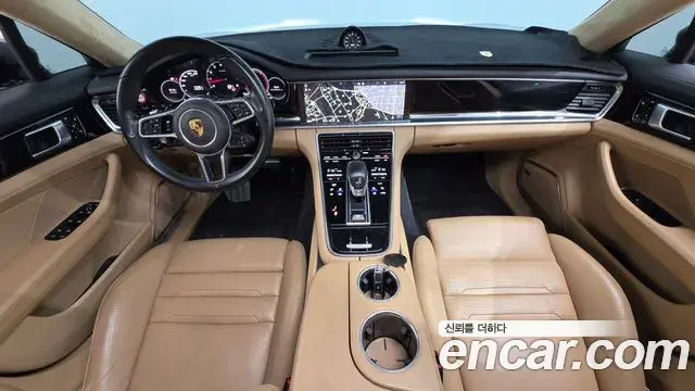 Porsche Panamera 2018 — ფოტო 2/20