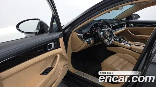 Porsche Panamera 2018 — ფოტო 5/20
