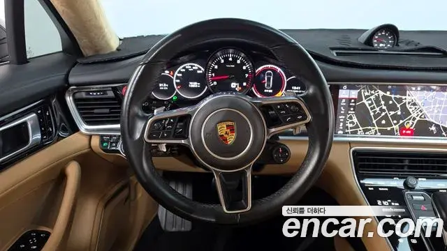 Porsche Panamera 2018 — ფოტო 4/20