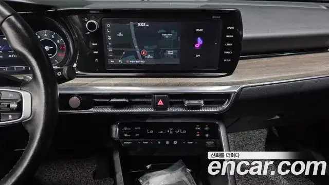 Kia K5 2021 — Şəkil 22/34