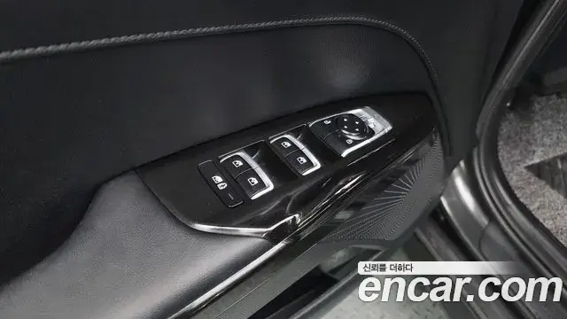 Kia K5 2021 — Şəkil 20/34
