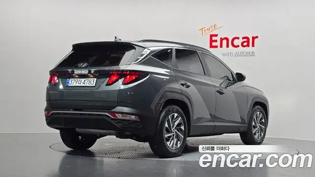 Hyundai Tucson Hybrid 2022 — Photo 7/20