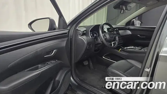 Hyundai Tucson Hybrid 2022 — Photo 17/20