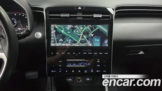 Hyundai Tucson Hybrid 2022 — Photo 6/20
