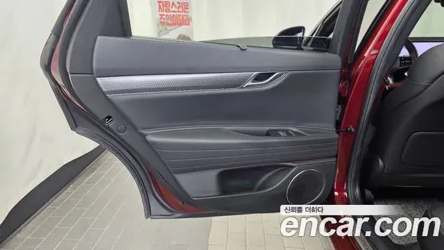 Genesis G80 2024 — Şəkil 32/37