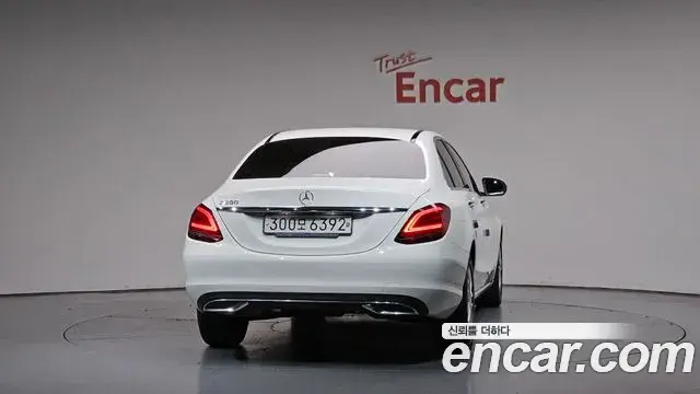 Mercedes-Benz C-Class 2020 — ფოტო 10/34