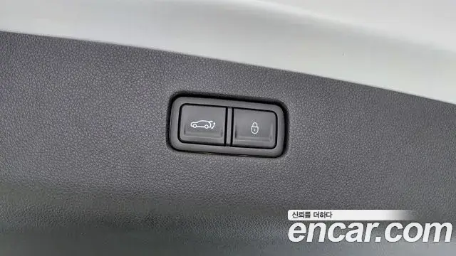 Genesis GV70 2023 — Şəkil 23/31