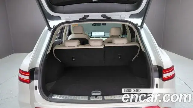 Genesis GV70 2023 — Şəkil 7/31