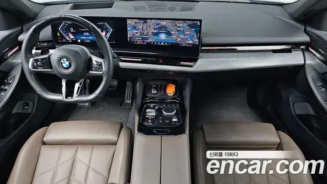 BMW 5 Series 2024 — Photo 19/35