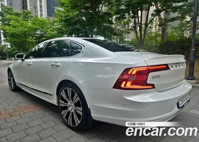 Volvo S90 2025 — Şəkil 19/20
