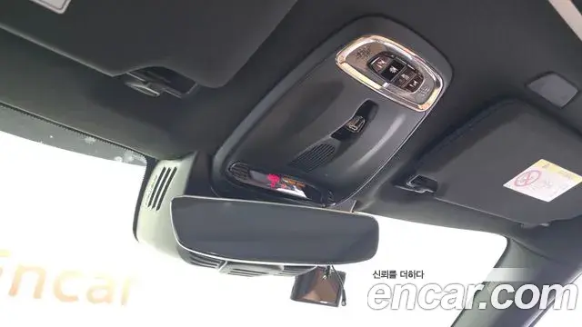 Volvo XC90 2019 — Şəkil 10/35