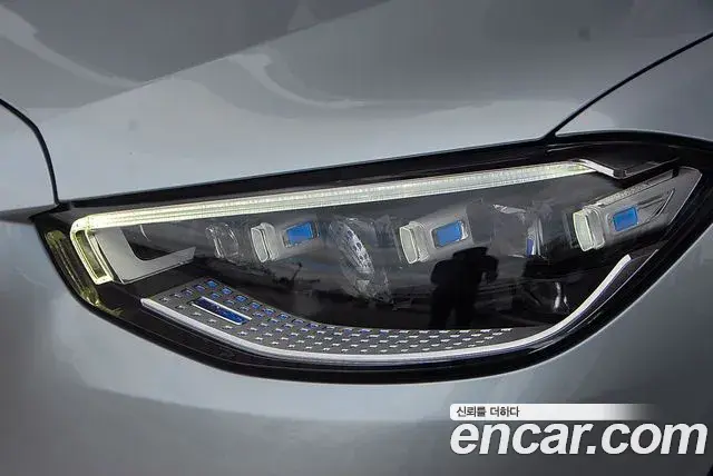 Mercedes-Benz S-Class 2021 — ფოტო 17/20