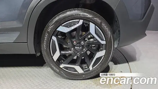 Kia Seltos 2025 — Şəkil 17/32