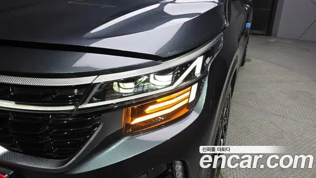 Kia Seltos 2025 — Şəkil 24/32