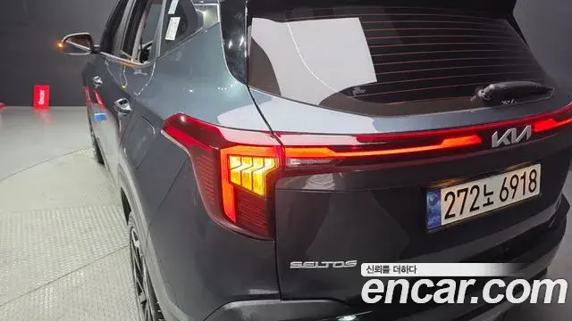 Kia Seltos 2025 — Şəkil 12/32