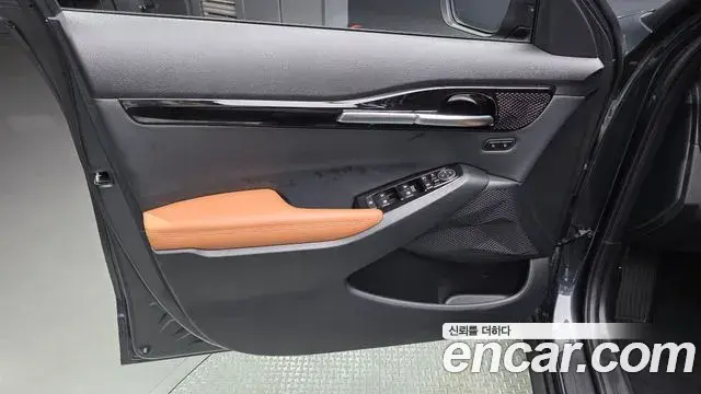 Kia Seltos 2025 — Şəkil 21/32