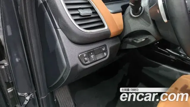 Kia Seltos 2025 — Şəkil 8/32
