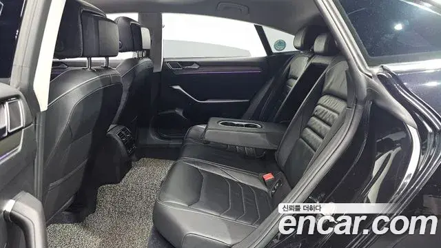 Volkswagen Arteon 2019 — Şəkil 10/31