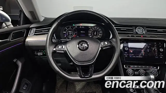 Volkswagen Arteon 2019 — Şəkil 18/31