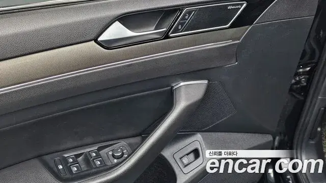 Volkswagen Arteon 2019 — Şəkil 30/31