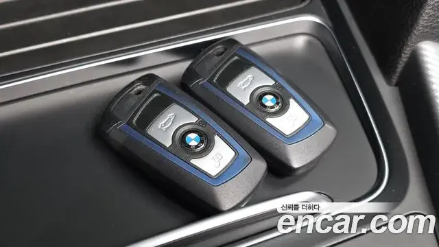 BMW 3 Series 2018 — Şəkil 3/20