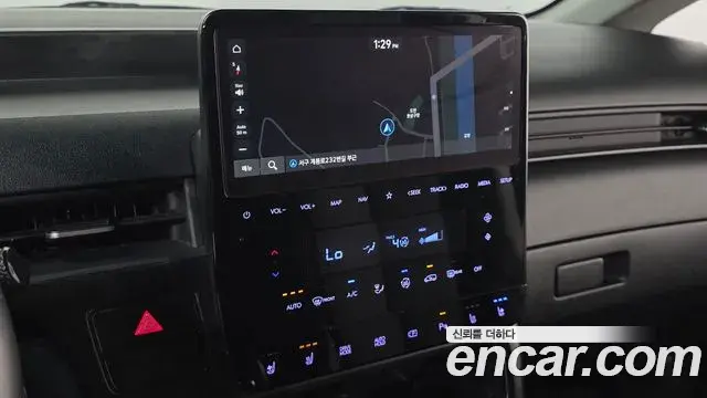 Hyundai Staria 2023 — Фото 11/20