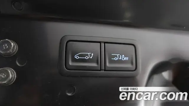 Hyundai Staria 2023 — Фото 14/20
