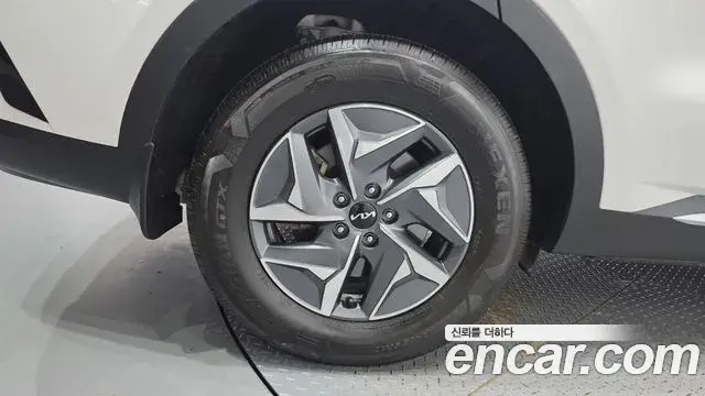 Kia Sorento 2022 — Photo 8/31