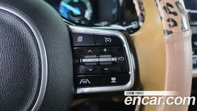 Kia Sorento 2022 — Photo 6/31