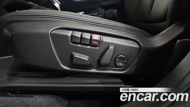 BMW X1 2022 — Şəkil 13/33