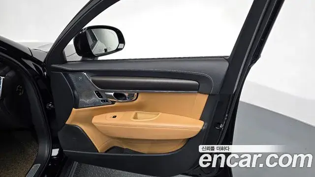 Volvo V90 Cross Country 2018 — Şəkil 9/32