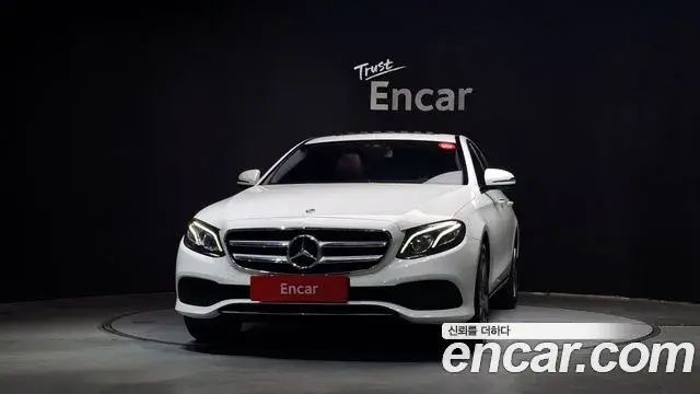 Mercedes-Benz E-Class 2019 — ფოტო 6/30