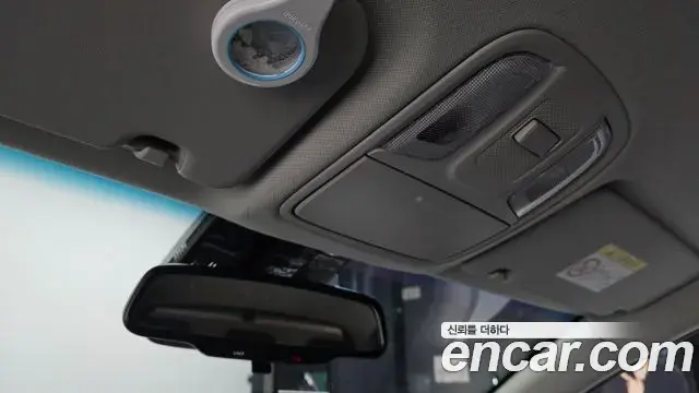 Kia Niro 2021 — Фото 19/20
