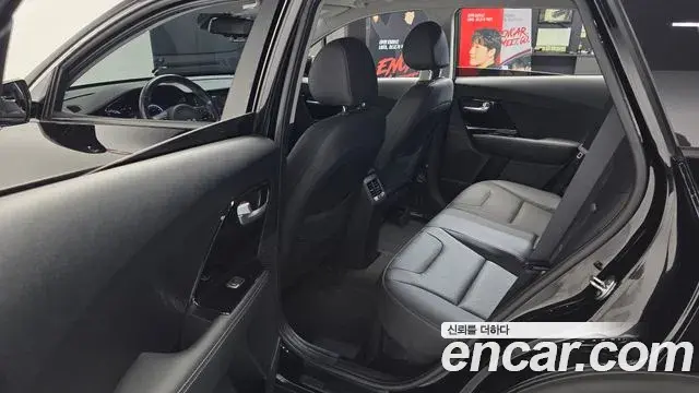 Kia Niro 2021 — Photo 21/30