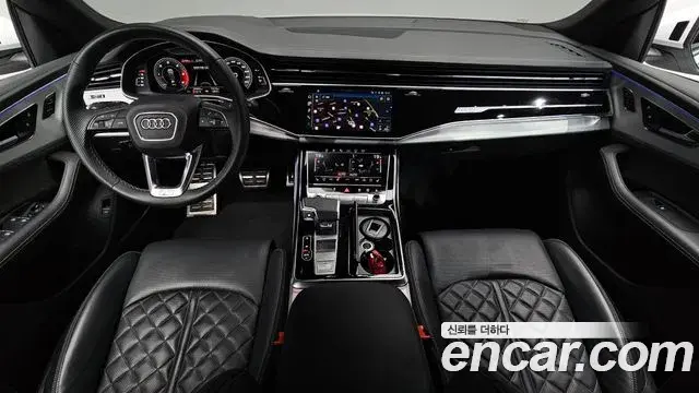 Audi Q8 2021 — ფოტო 16/37