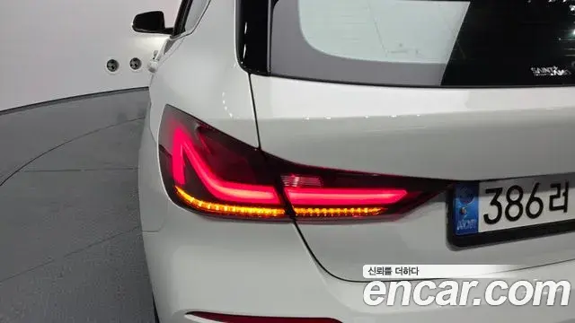 BMW 1 Series 2021 — Photo 17/36