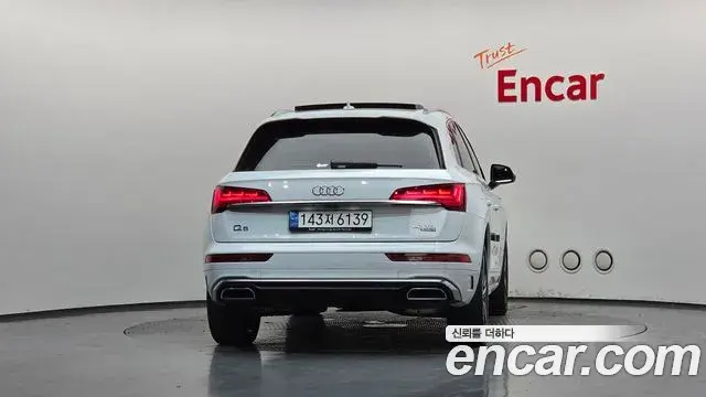 Audi Q5 2022 — Photo 33/34