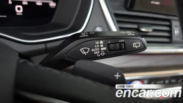 Audi Q5 2022 — Photo 7/34