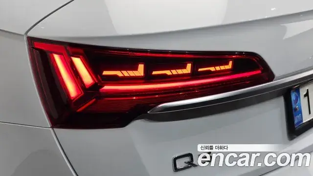 Audi Q5 2022 — Photo 8/34