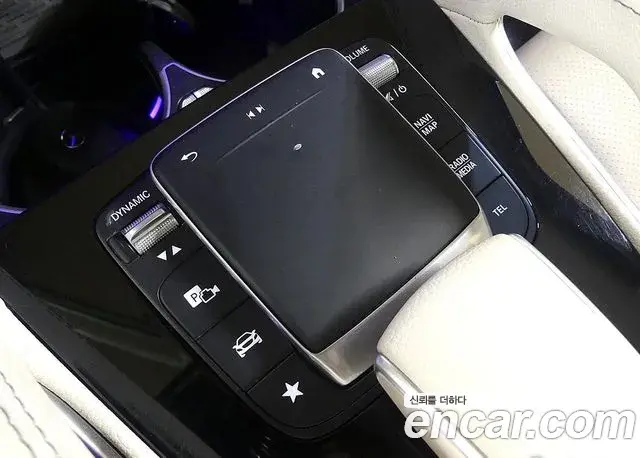 Mercedes-Benz GLE-Class 2023 — Фото 17/20