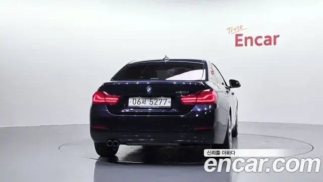 BMW 4 Series 2019 — Photo 17/32