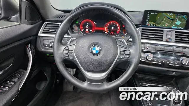 BMW 4 Series 2019 — Photo 23/32