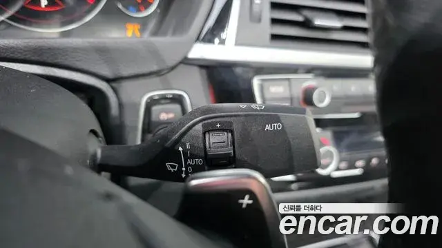 BMW 4 Series 2019 — Photo 10/32