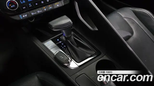 Hyundai The New Avante Hybrid 2021 — Şəkil 2/30