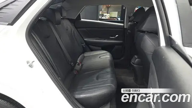 Hyundai The New Avante Hybrid 2021 — Şəkil 29/30
