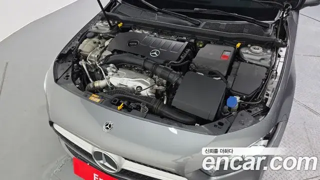 Mercedes-Benz A-Class 2020 — ფოტო 1/20